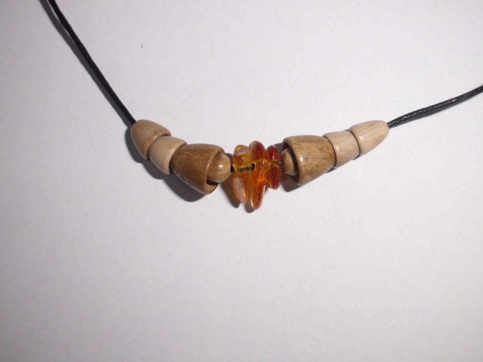 Collier aus Bernstein und Holzperlen, maritim und unikat