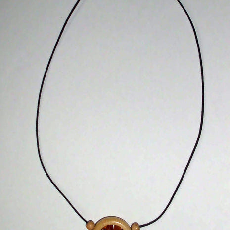 Collier aus Bernstein und Holzring, Einzelstück von Rügen