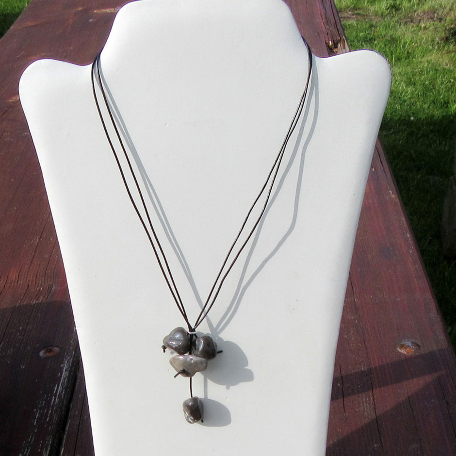 Kette aus Feuersteinnuggets mit 925er Silberring