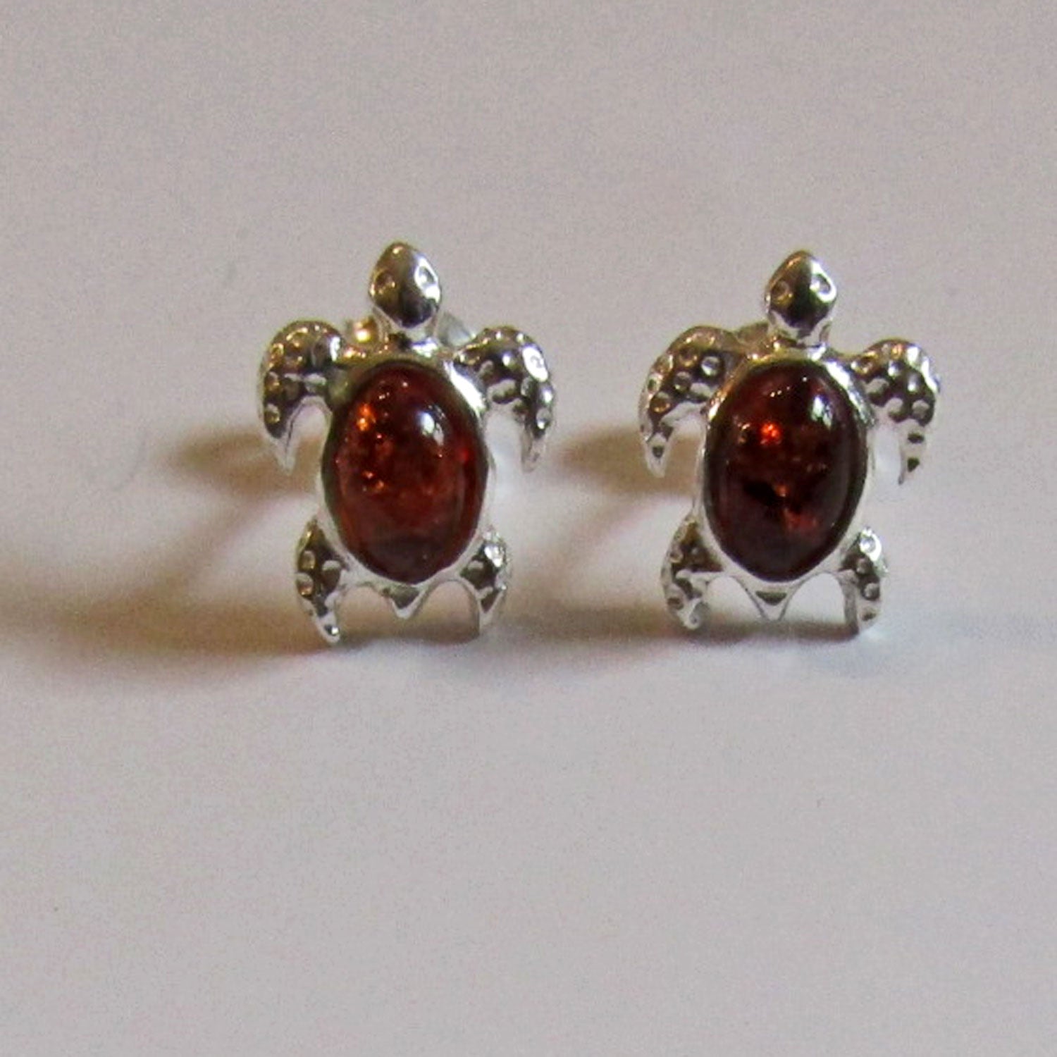 Ohrstecker Schildkröte – Sterlingsilber & Bernstein