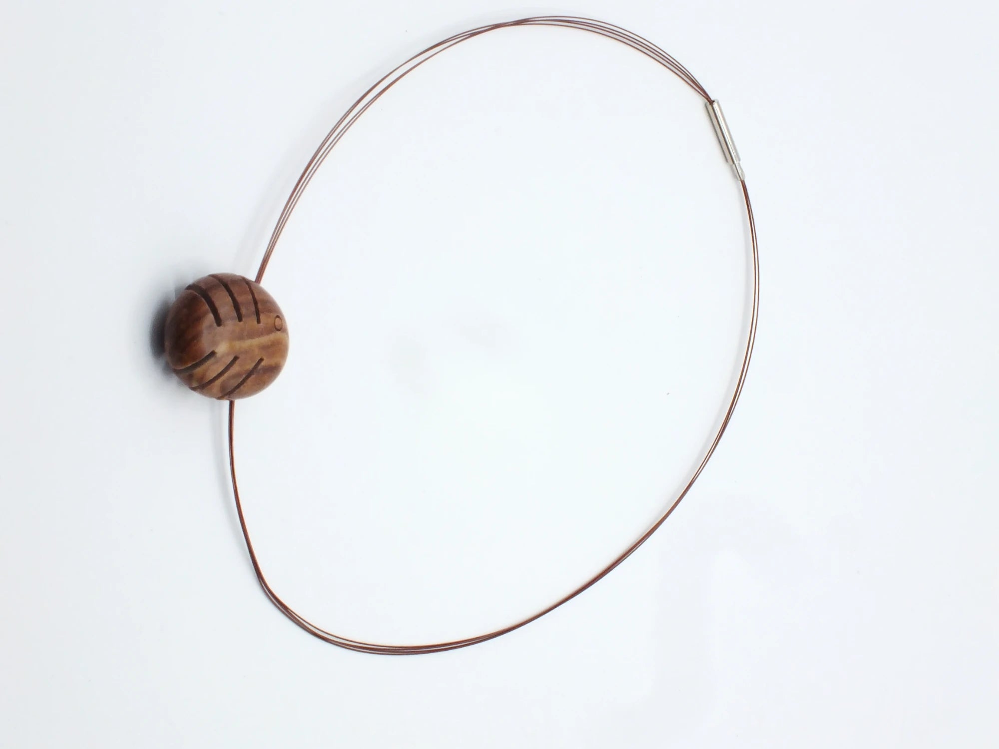 Steinfisch am Kupfer-Collier – Ostsee-Kiesel minimalistisch geschliffen