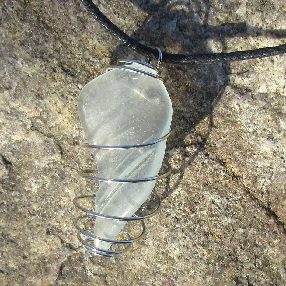 Seeglas-Anhänger in transparentem Spiraldesign