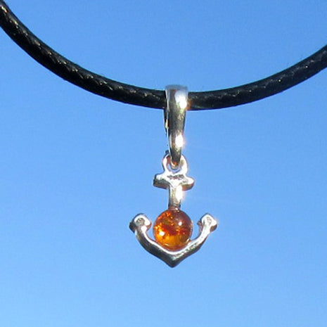 Kleiner Anker-Anhänger aus Silber mit Bernstein, Unikat