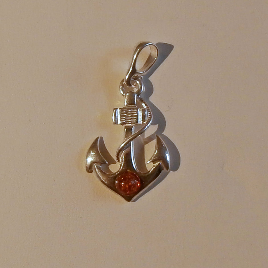 Schöner Anhänger Anker aus Silber mit Bernstein