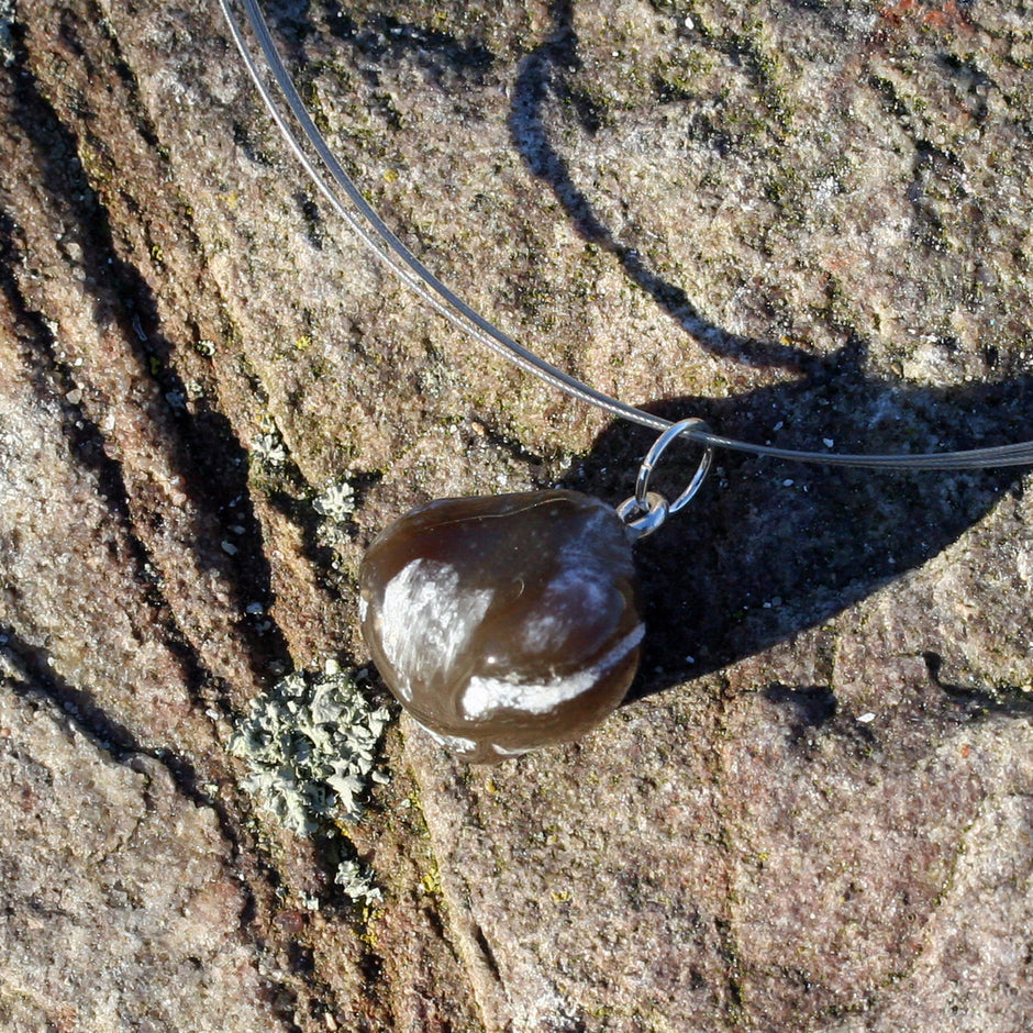 Fossil-Anhänger Brachiopode aus Feuerstein und Silber
