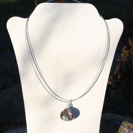 Fossil-Anhänger Brachiopode aus Feuerstein und Silber