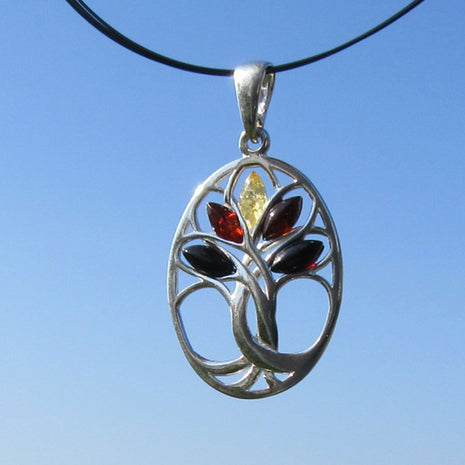Ovaler Silberanhänger mit Bernstein, Baum des Lebens
