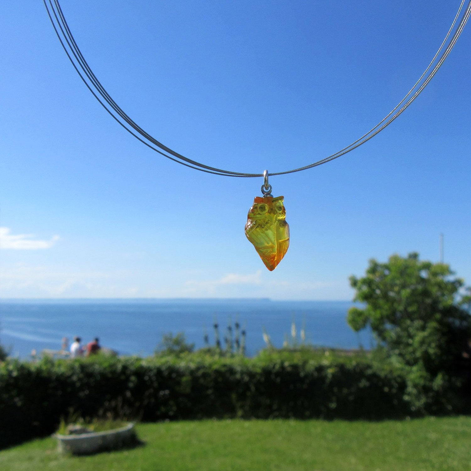 Bernsteineule Anhänger – Einzigartig und maritim