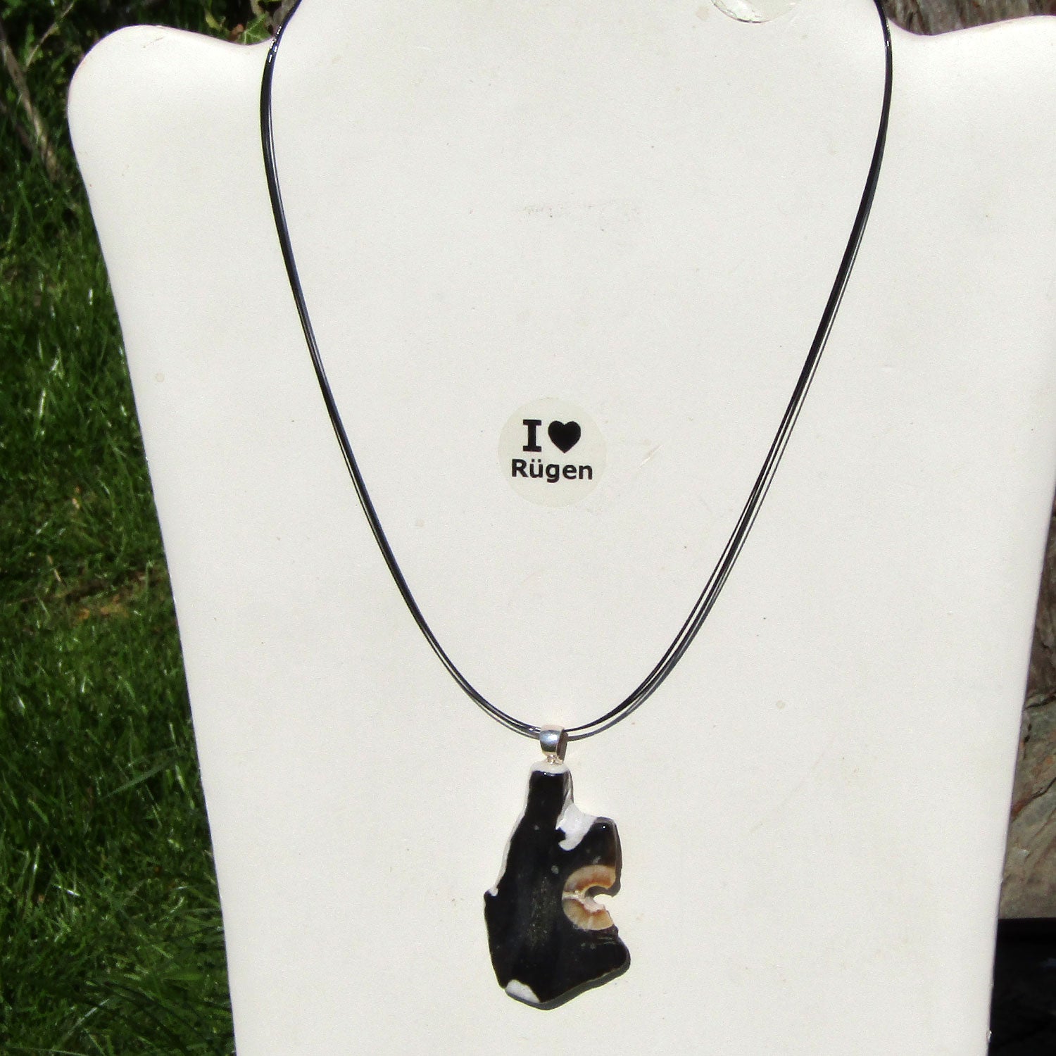 Anhänger Donnerkeil aus Feuerstein mit Silberring