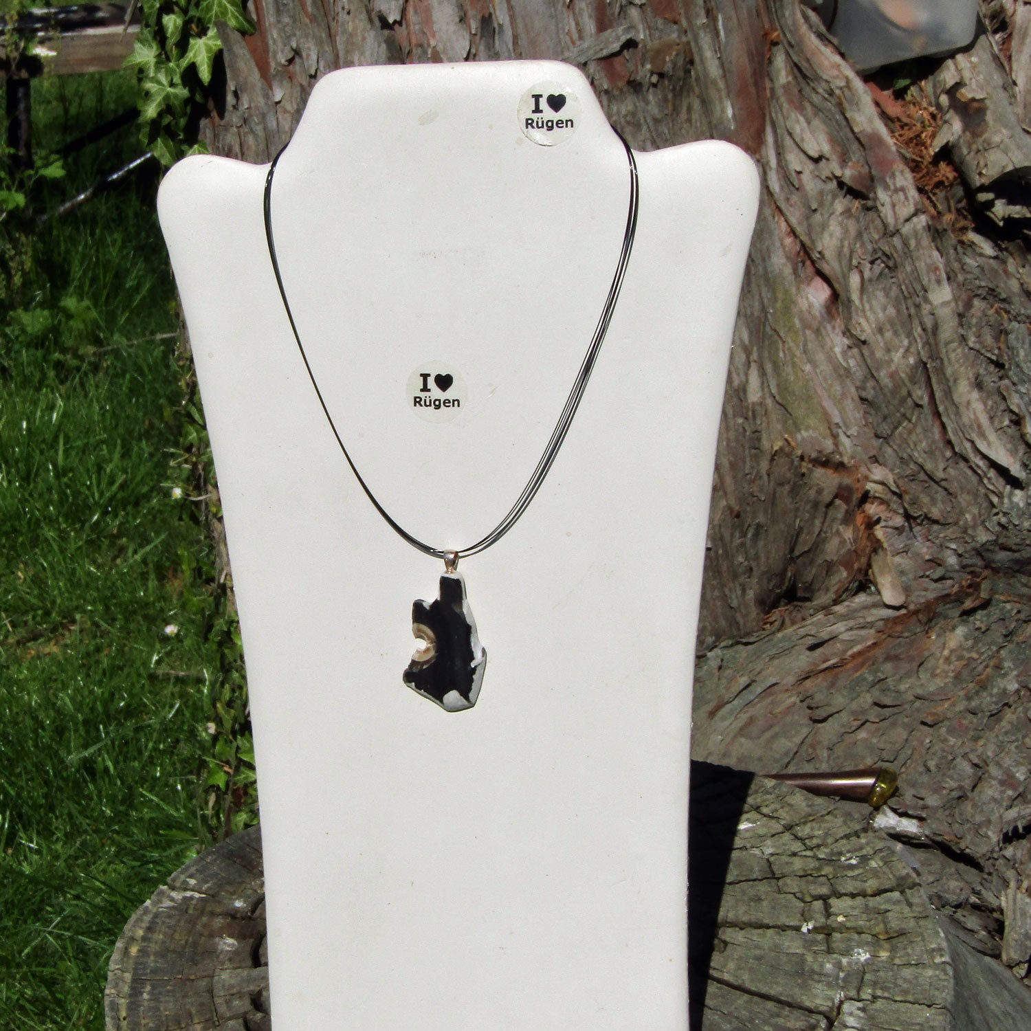 Anhänger Donnerkeil aus Feuerstein mit Silberring