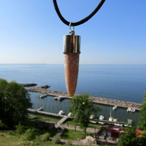 Donnerkeil (Belemnit) mit Metallkappe – Einzelstück