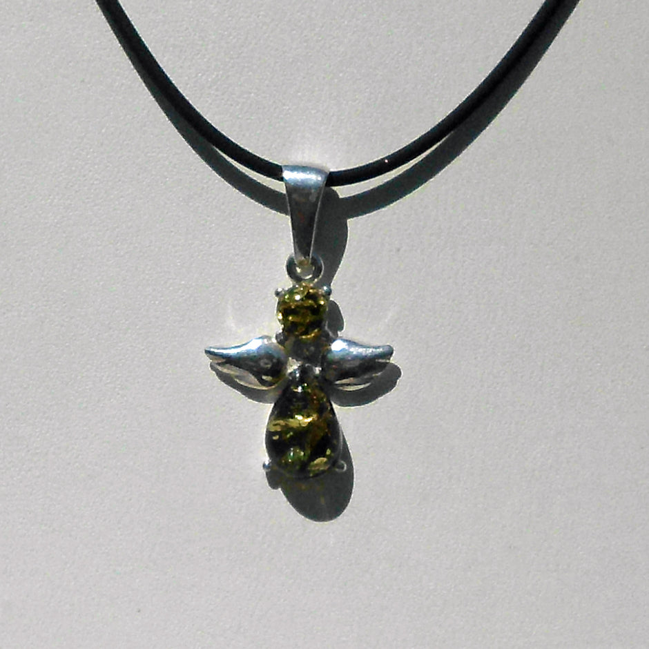 Silberanhänger mit grünem Bernstein, Unikat von Rügen