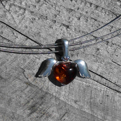 Anhänger Engelsflügel aus Silber mit Bernsteinherz, Unikat