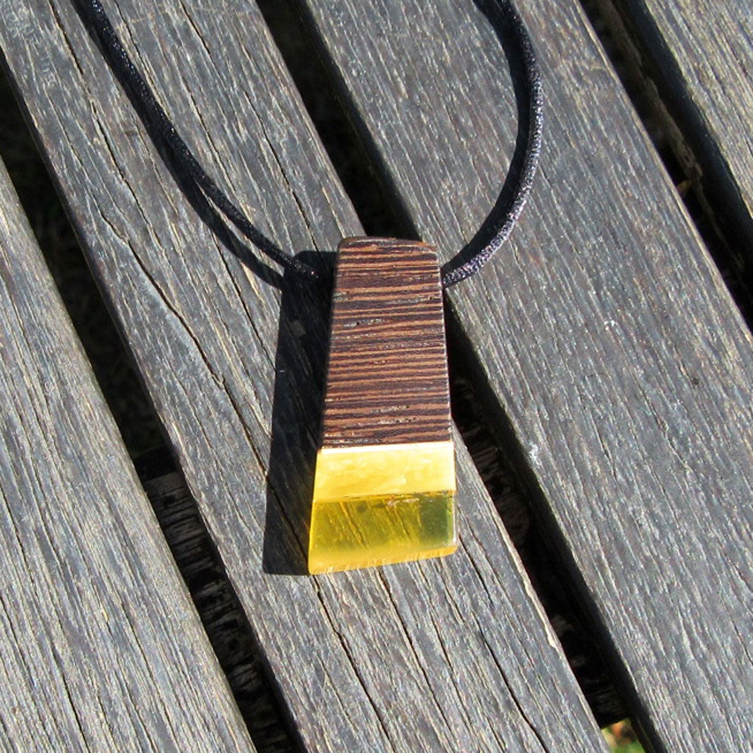 Einzelstück: Kette aus Bernstein und Holz, maritim