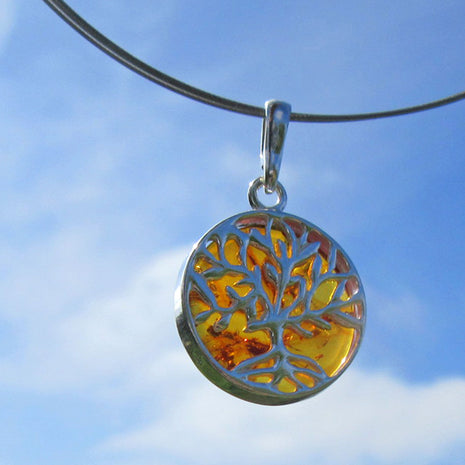 Silberanhänger mit kognacfarbenem Bernstein, Baum des Lebens