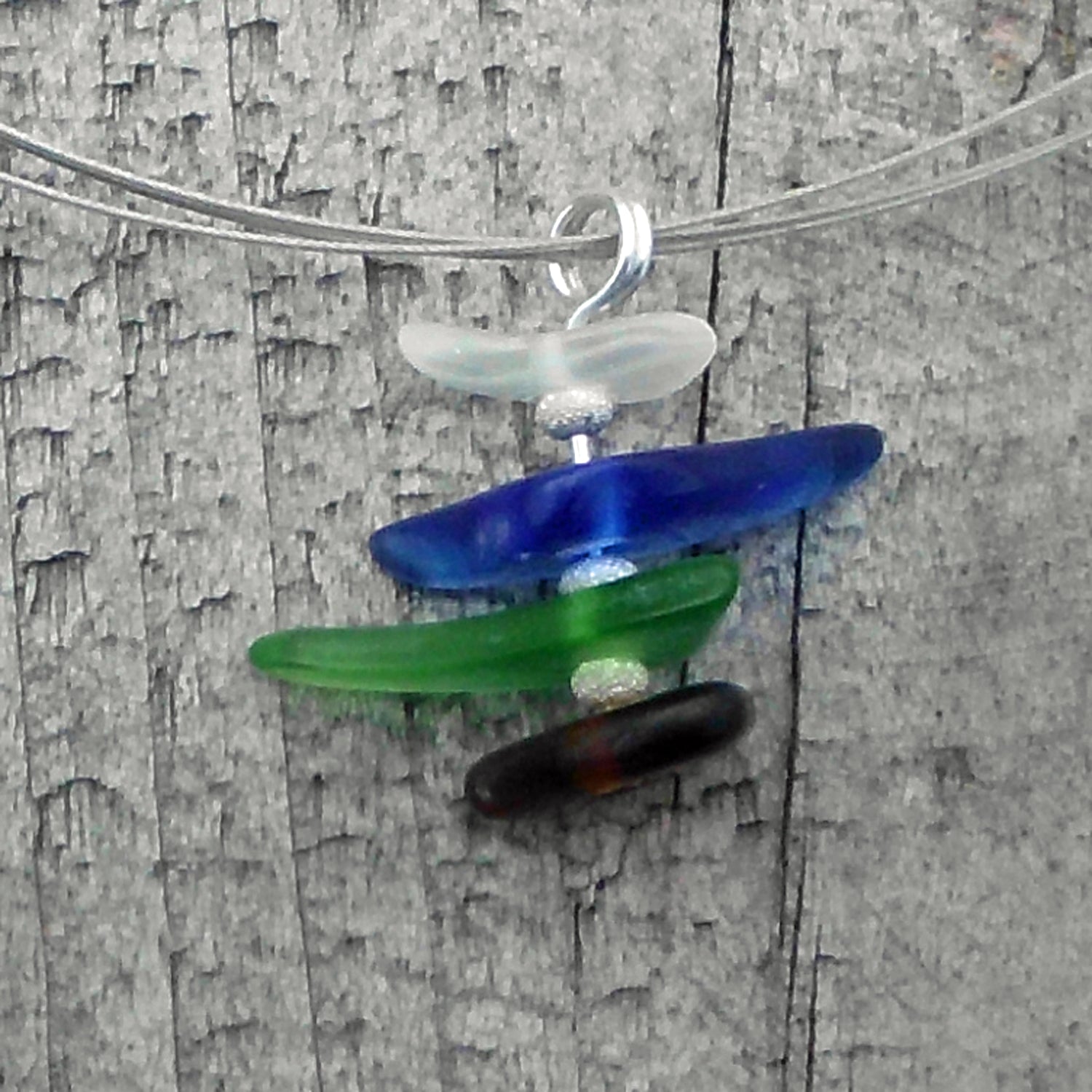 Seeglas-Anhänger mit diamantierten Silberperlen, Unikat