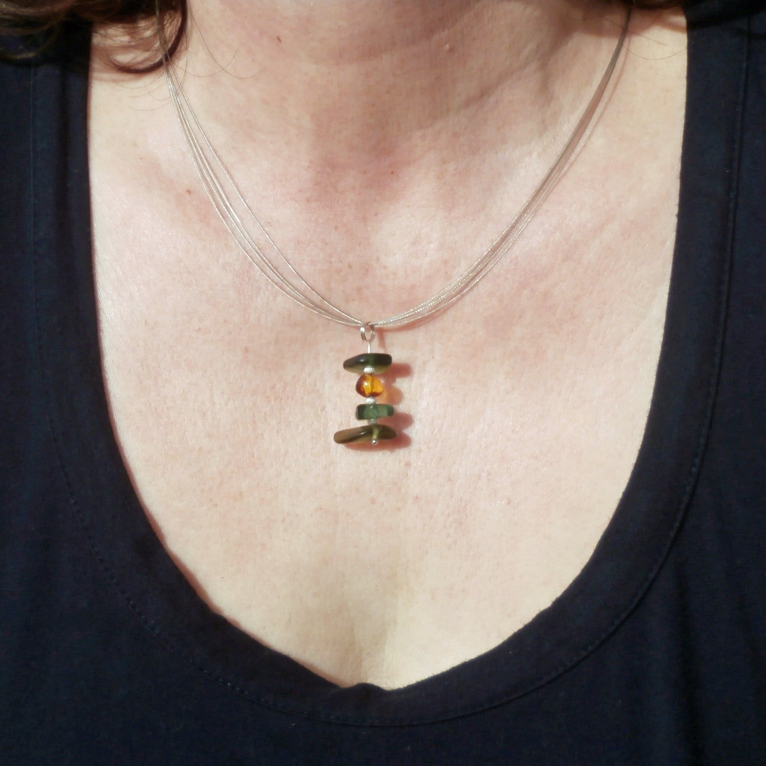 Anhänger aus Seeglas und Bernstein mit Silberperlen