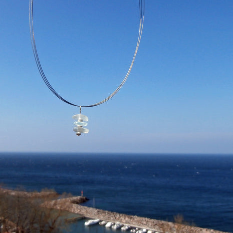 Einzelstück: Anhänger aus transparentem Seeglas mit Silber