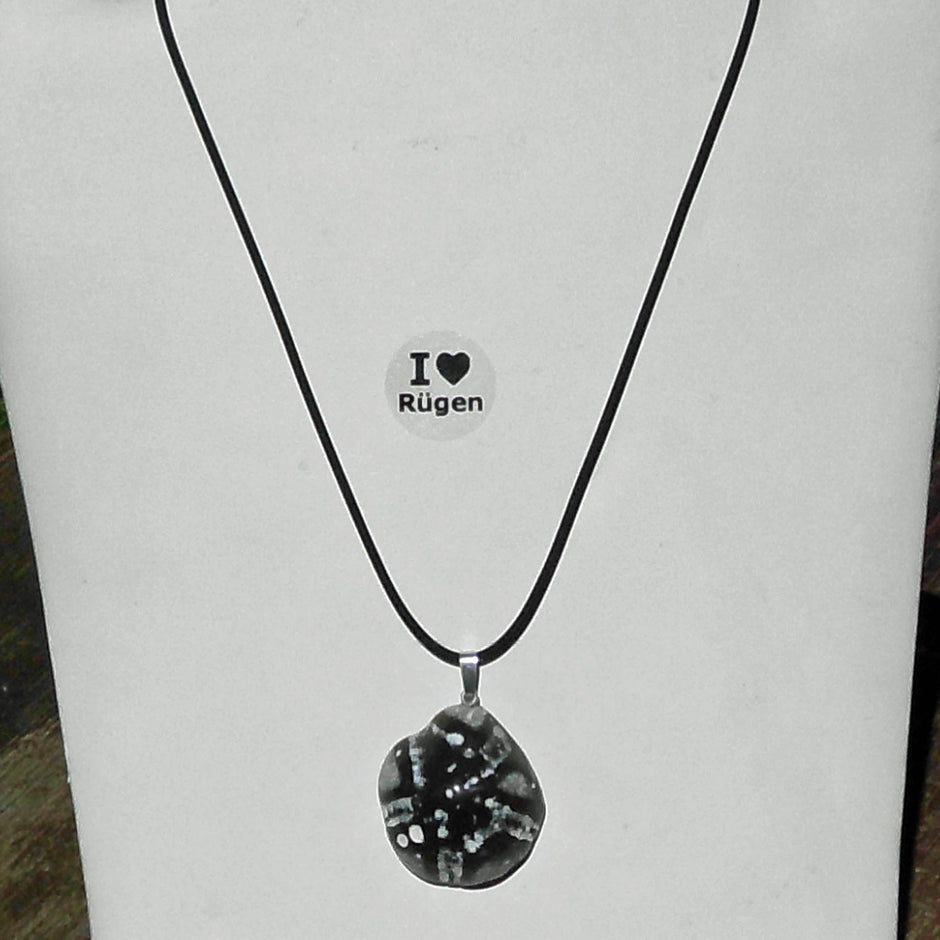 Schöner Anhänger aus versteinertem Seeigel, Unikat