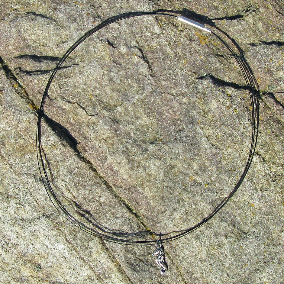 Silberanhänger Seepferdchen aus mattiertem Silber (925)