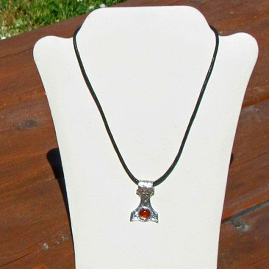 Großer Thor's Hammer aus Silber mit Bernsteinperle