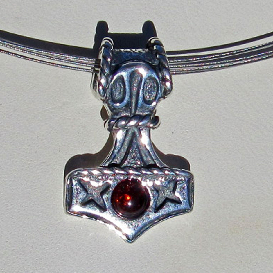 Kleiner Thor's Hammer aus Silber mit Bernsteinperle
