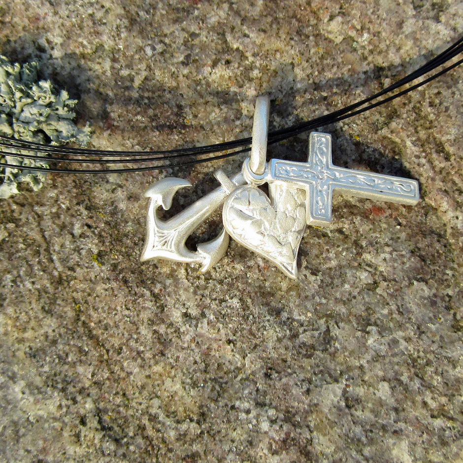 Silberanhänger in Herzform, Anker und Kreuz aus 925 Silber