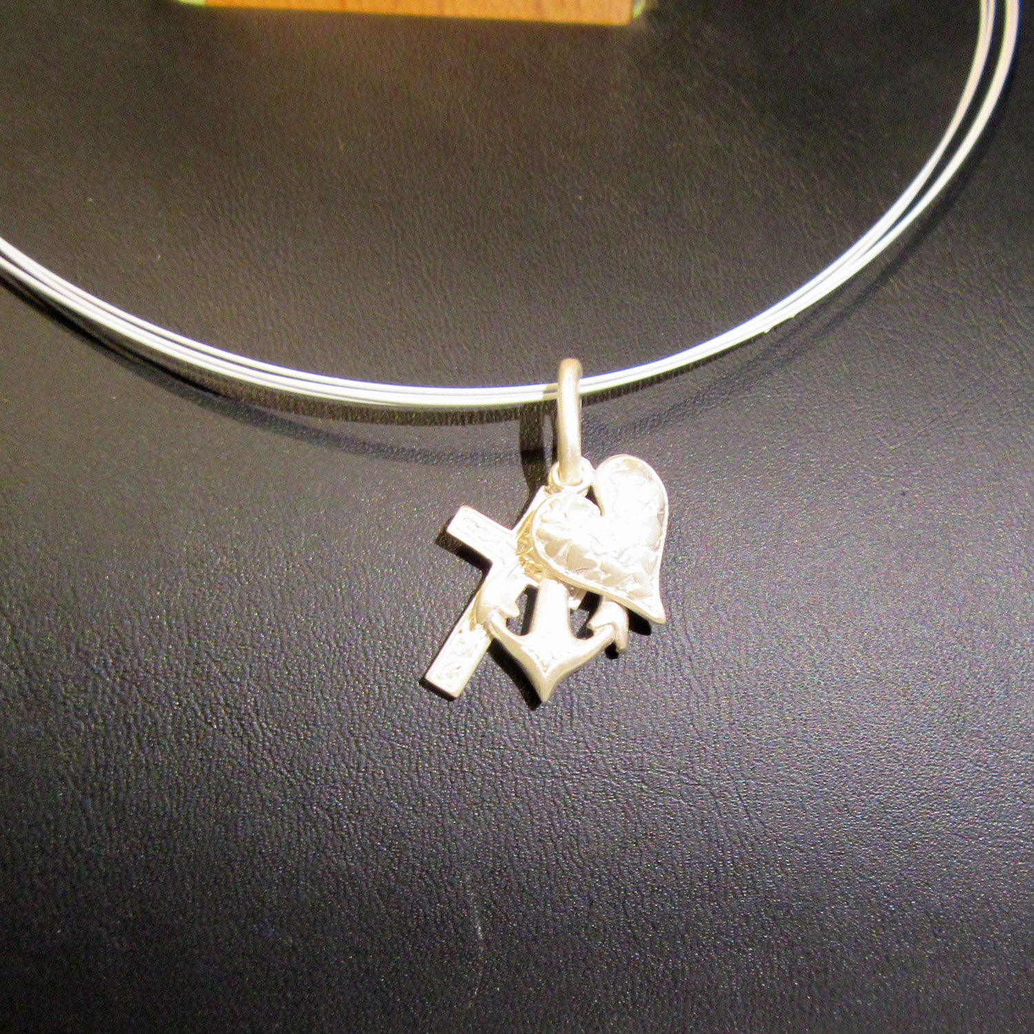 Silberanhänger in Herzform, Anker und Kreuz aus 925 Silber