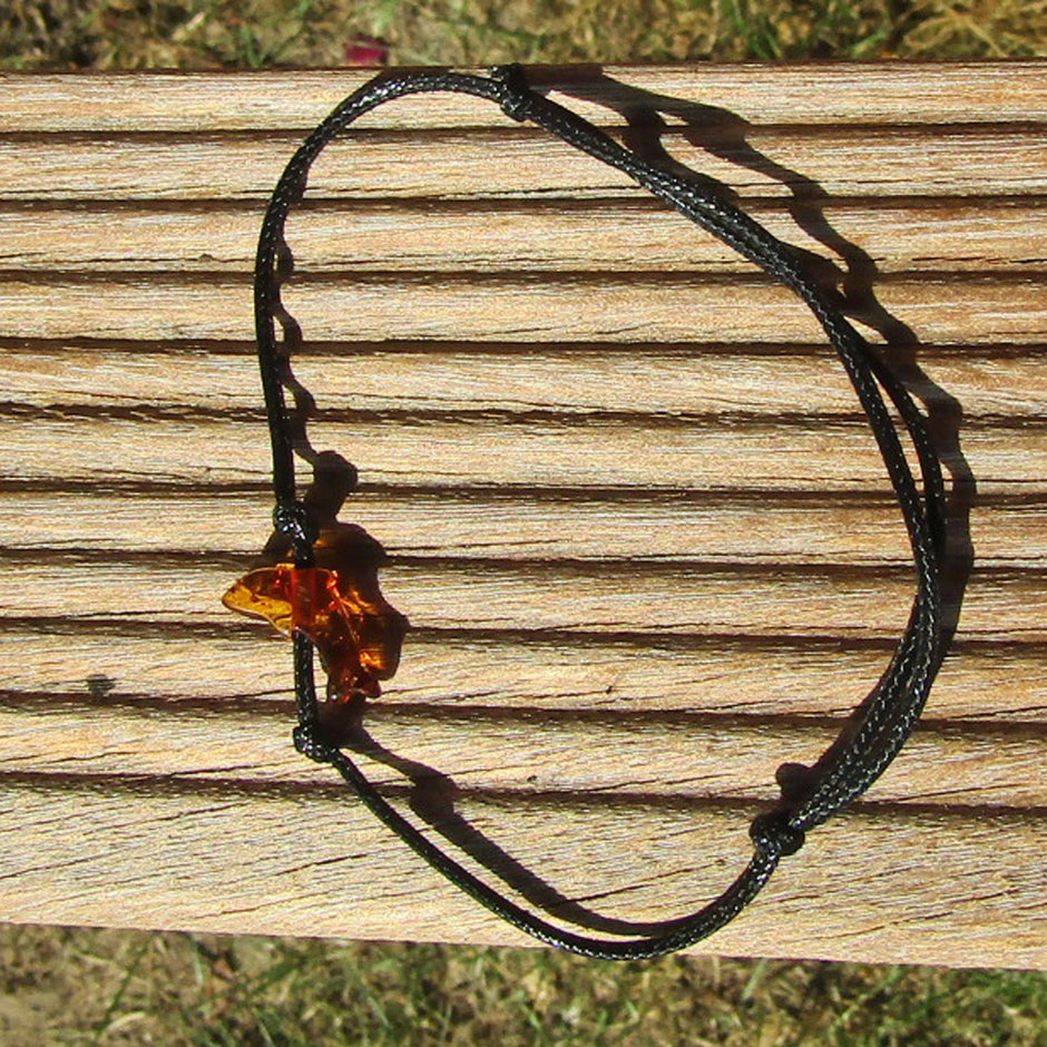 Armband mit Bernstein-Delfin