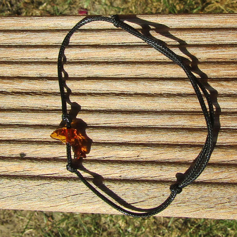 Armband mit Bernstein-Delfin