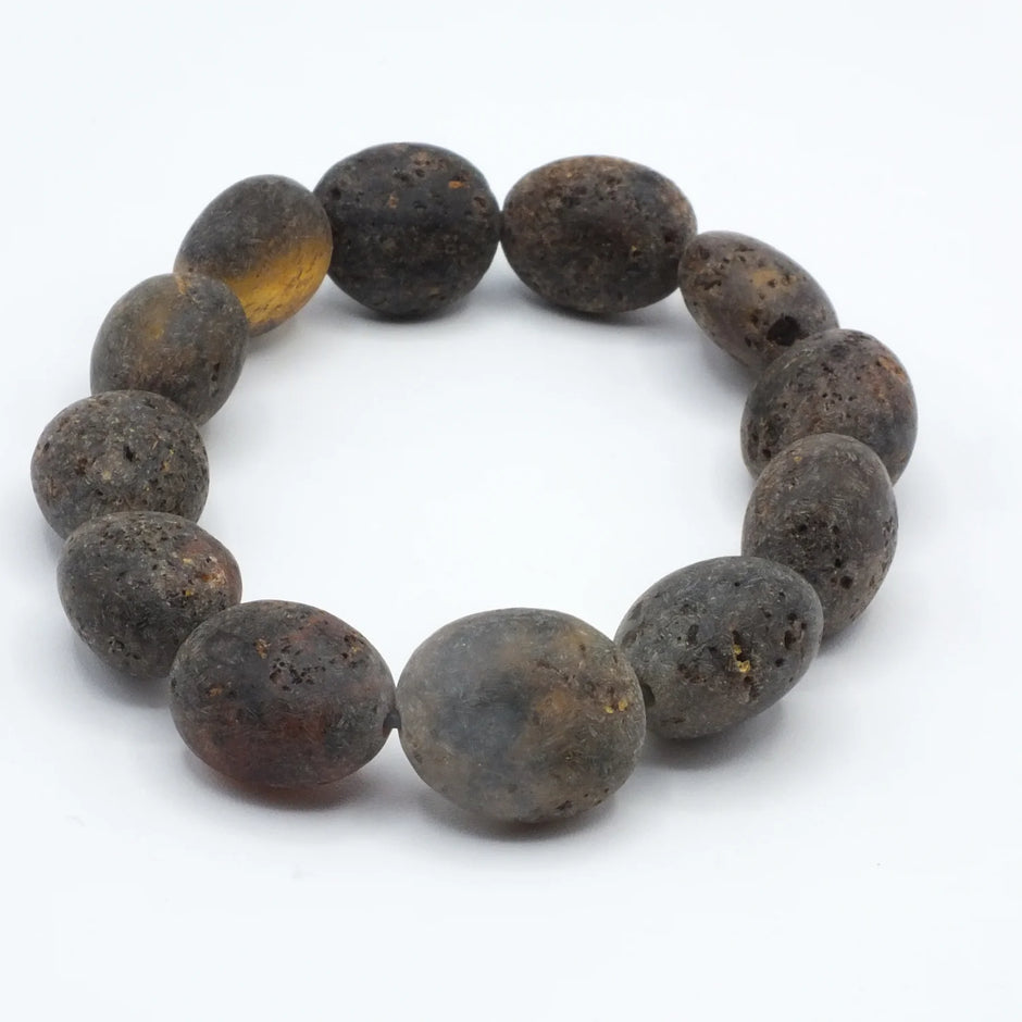 Armband Moorbernstein dunkel - zwölf ungeschliffene Perlen