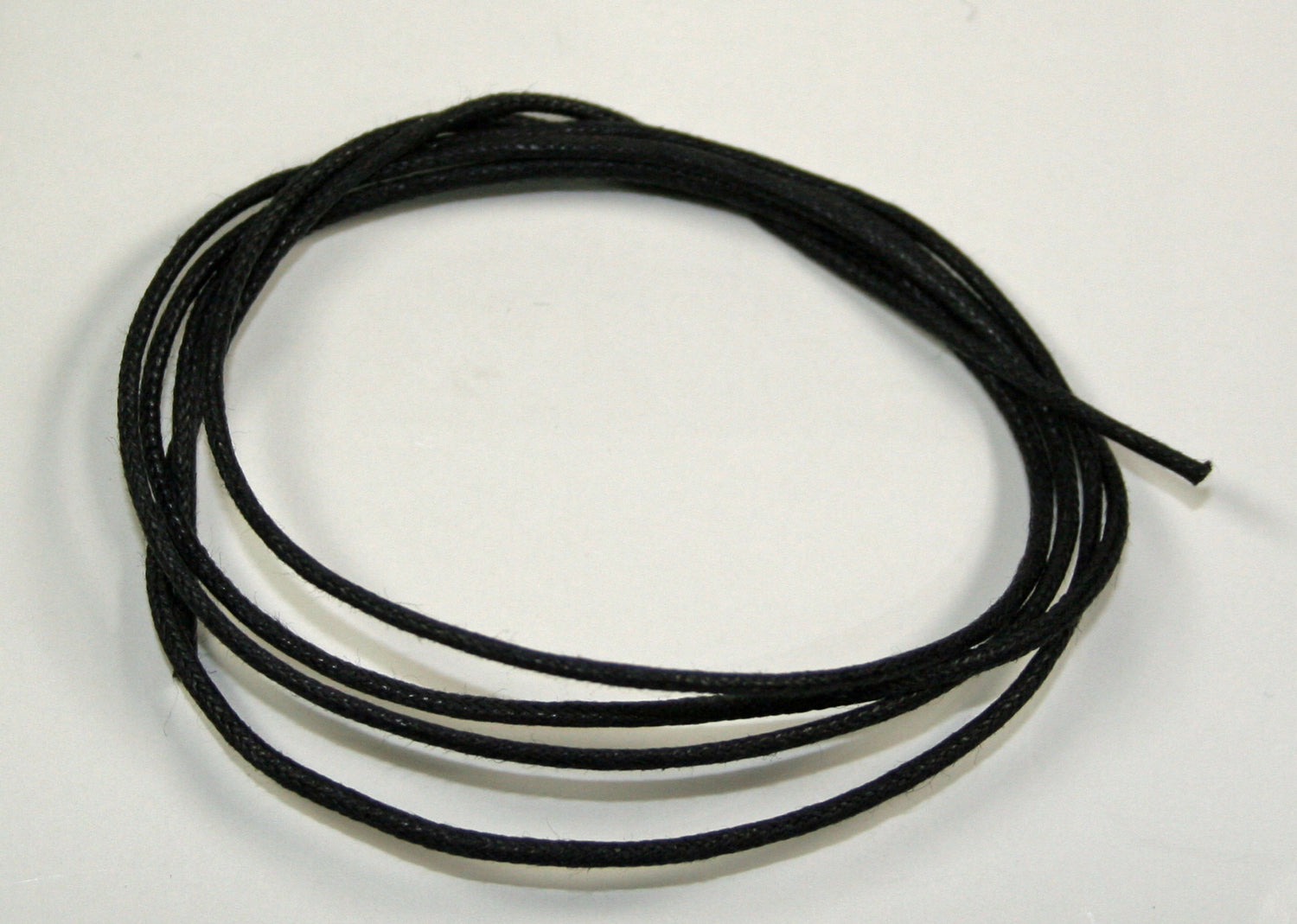 Schwarzes gewachstes Baumwollband, 2-3mm, Einzelstück