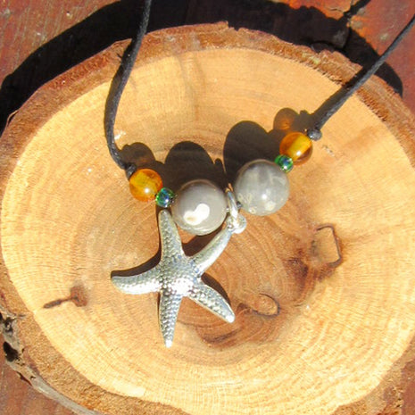 Collier aus Feuerstein und Bernstein mit silbernem Seestern