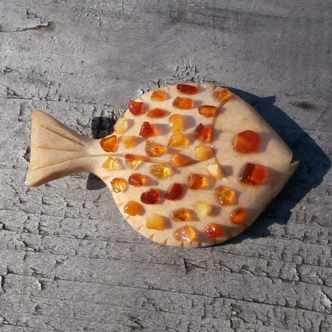 Steinbutt aus Holz und Bernstein, ein Unikat von Rügen