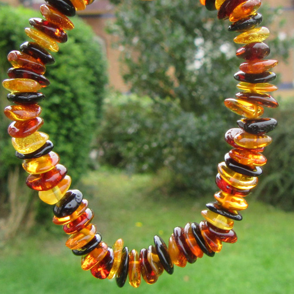 Bernsteinarmband aus polierten Bernsteinscheiben, Unikat