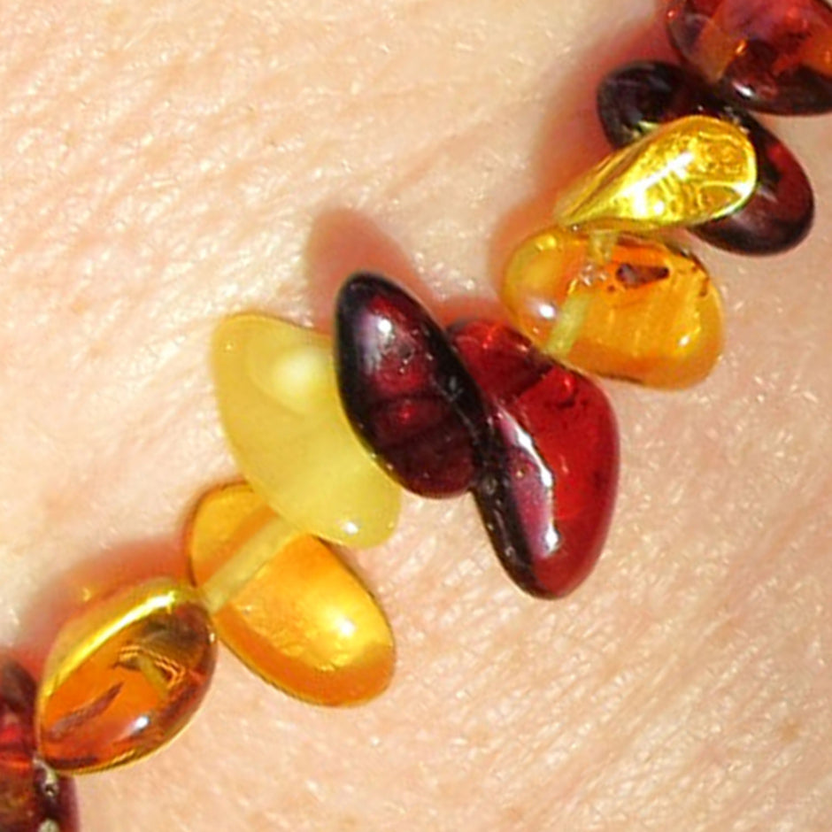 Elegantes Armband mit polierten Bernsteinen von Rügen