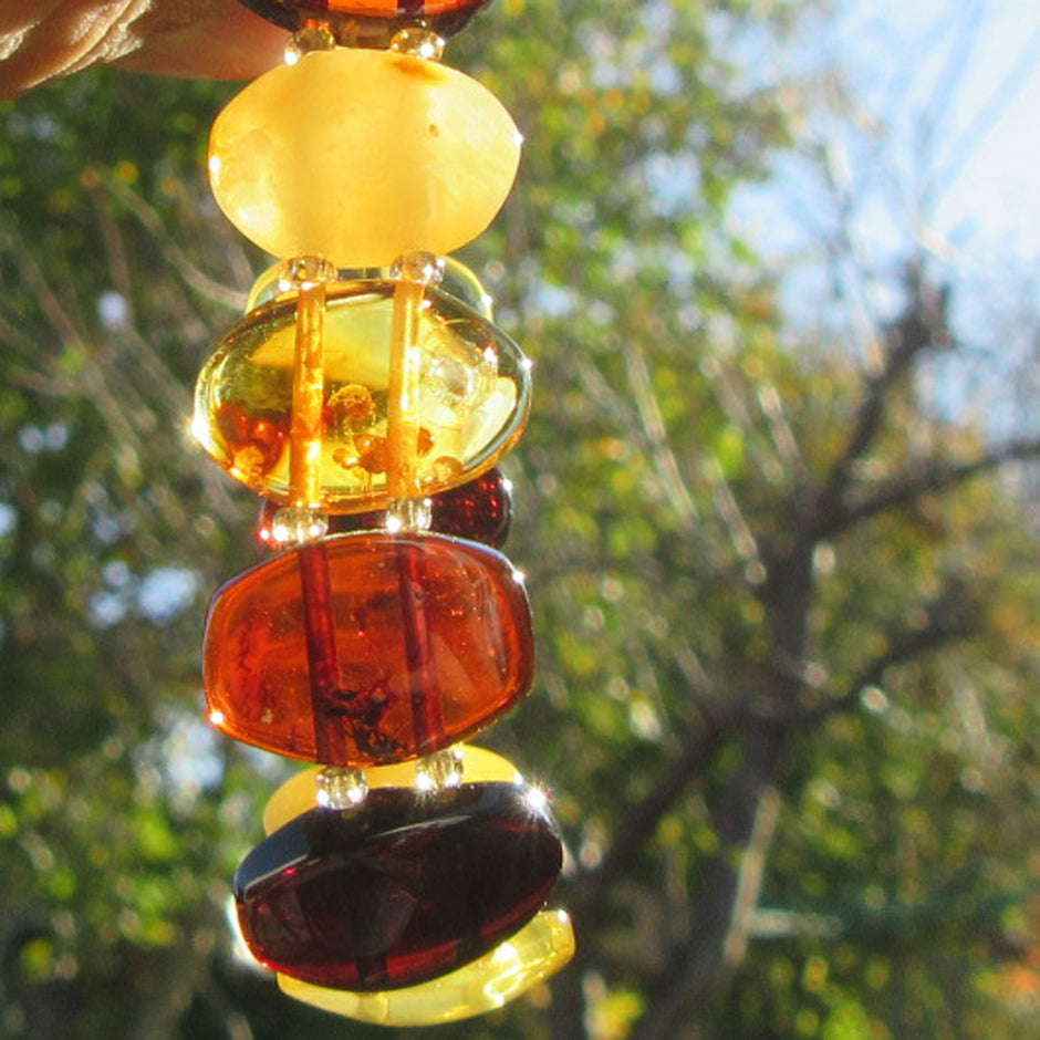 Einzigartiges Bernsteinarmband in sanften Farbtönen