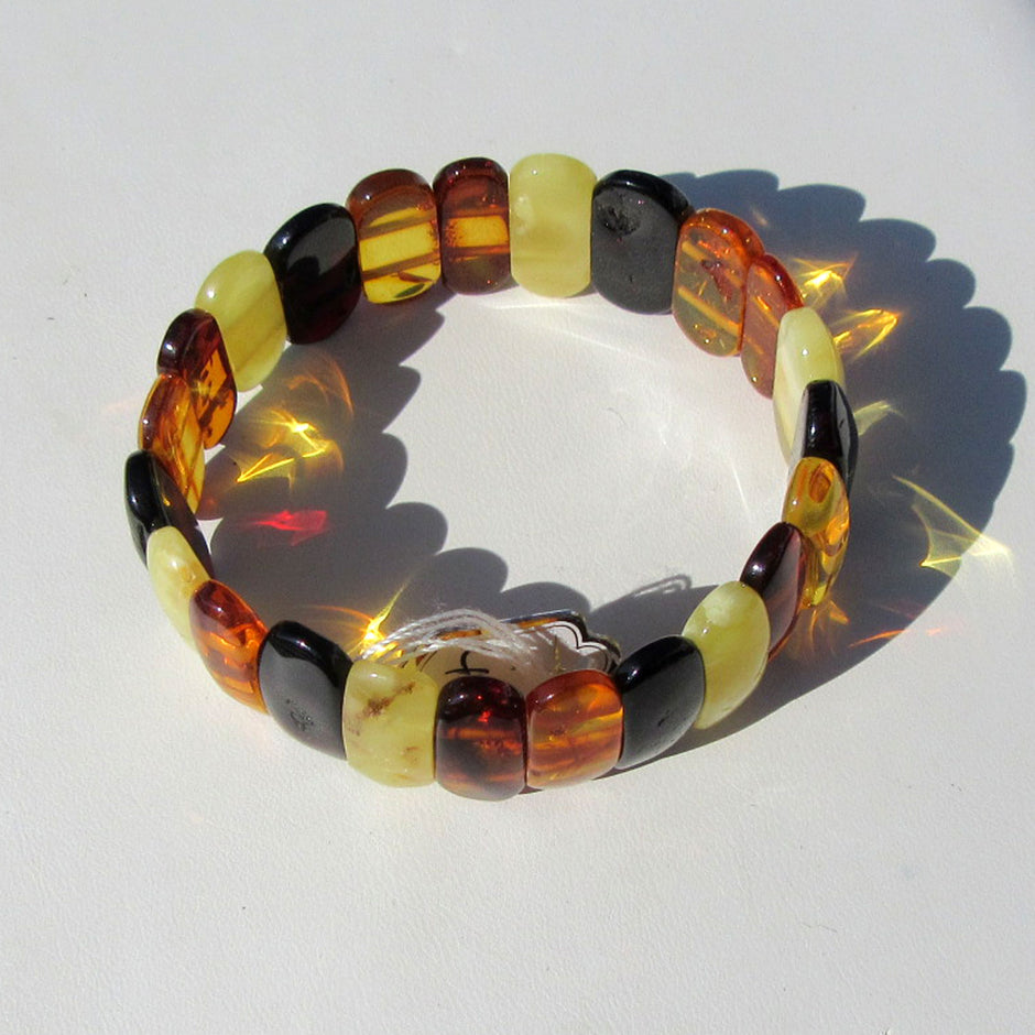 Elegantes Armband aus poliertem Bernstein, Unikat