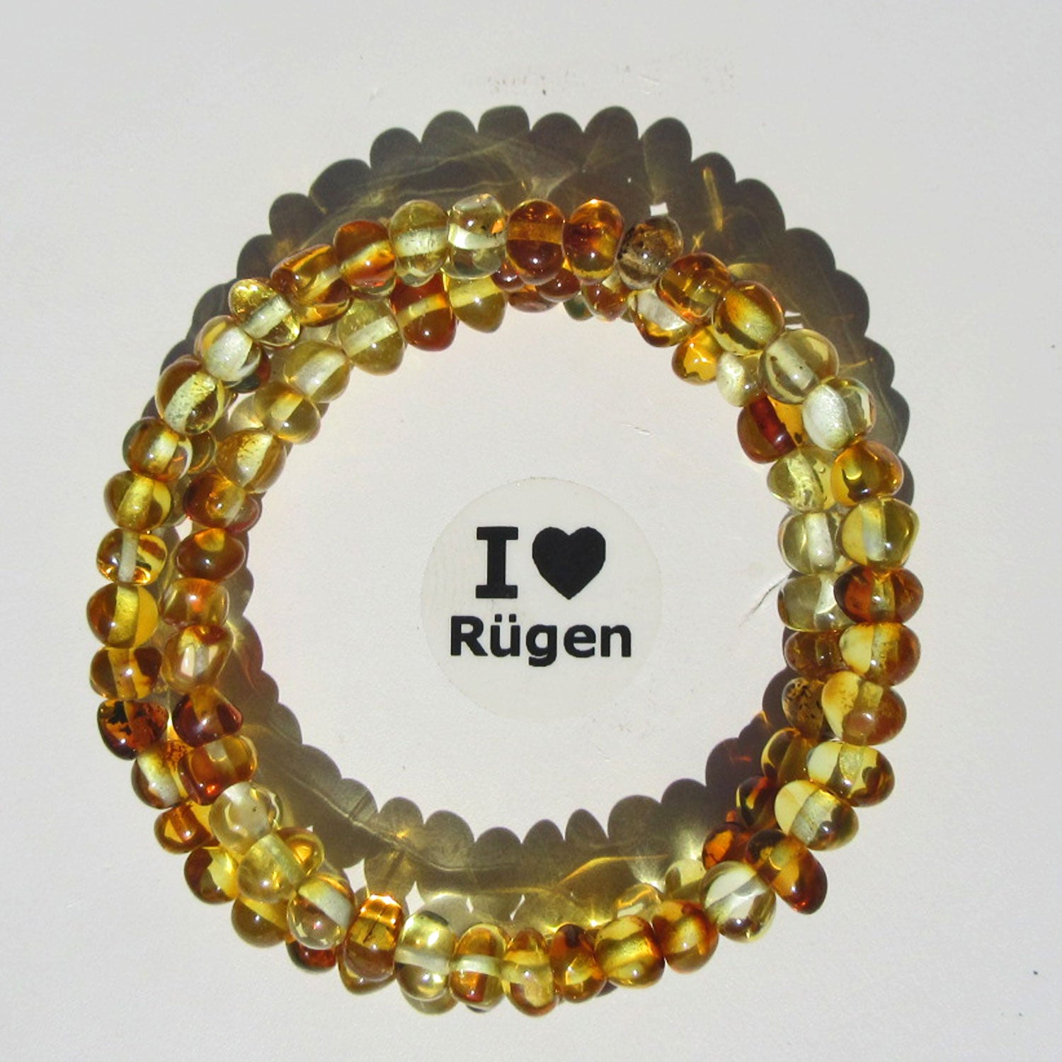 Flexibler Armreif aus poliertem Bernstein von Rügen
