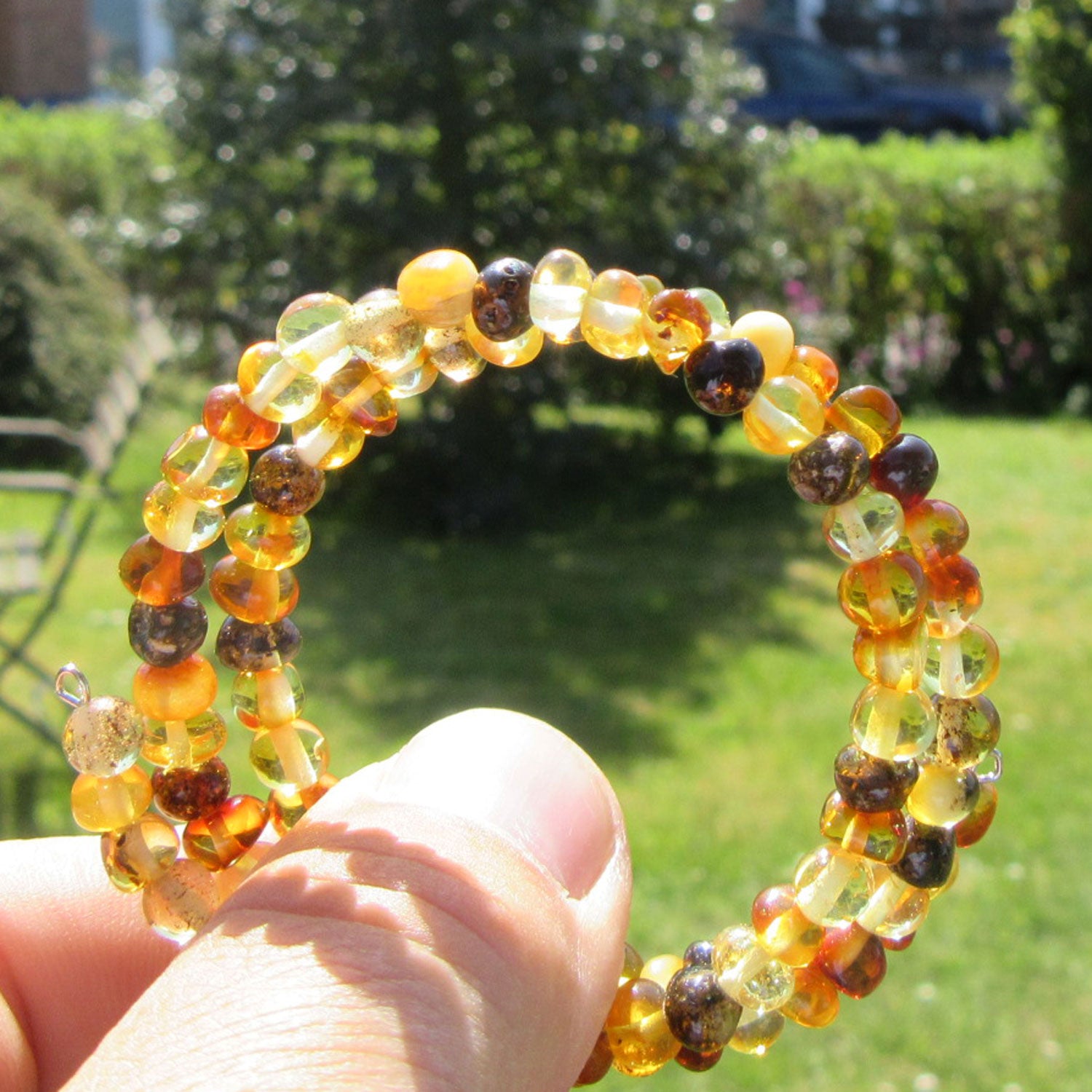 Flexibler Armreif aus poliertem Bernstein, Unikat
