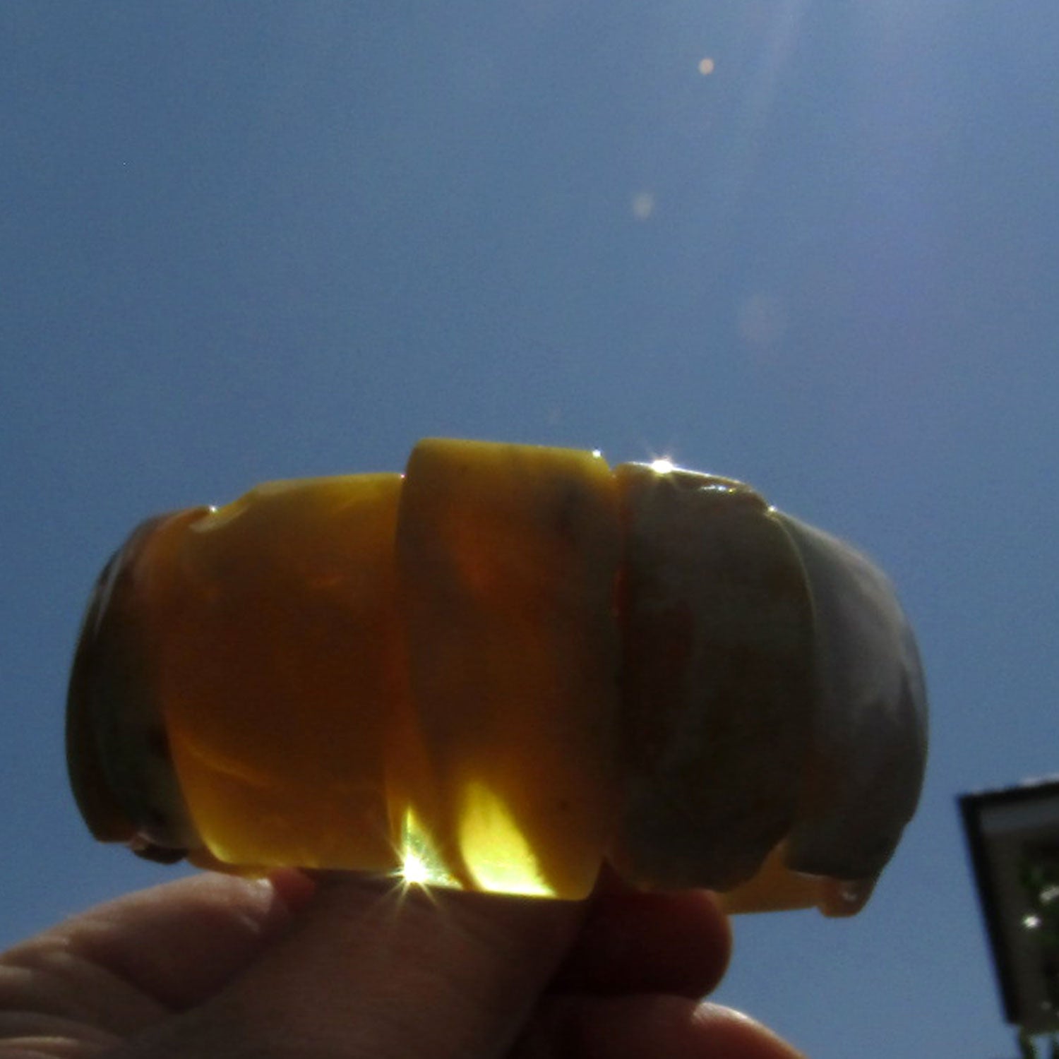 Wunderschönes Bernsteinarmband aus polierten länglichen Bernsteinen/ weiss bisbutterscotch