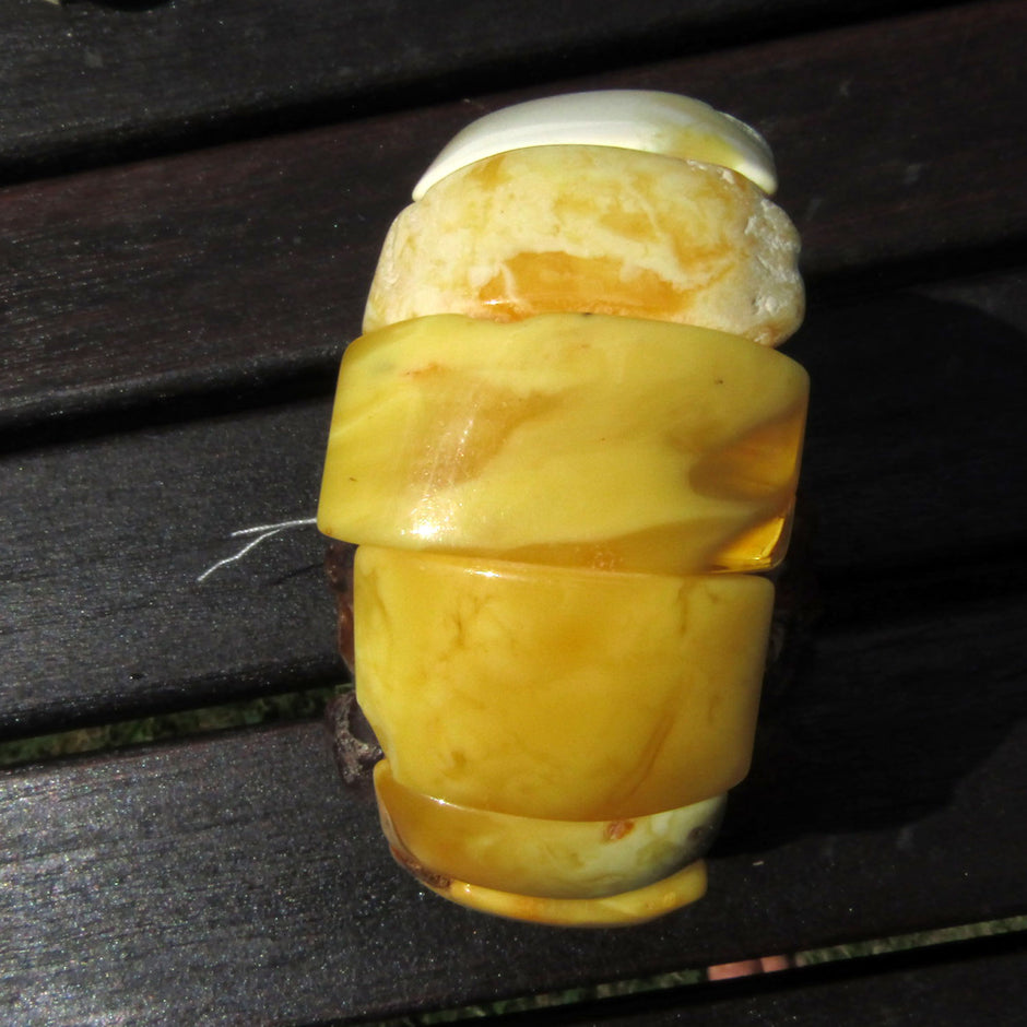 Wunderschönes Bernsteinarmband aus polierten länglichen Bernsteinen/ weiss bisbutterscotch