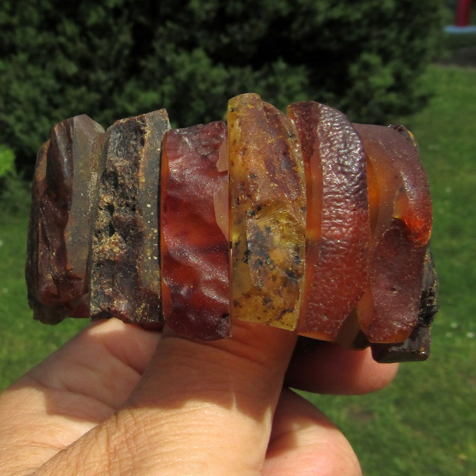 Rustikales Armband aus unpolierten Bernsteinen, Unikat