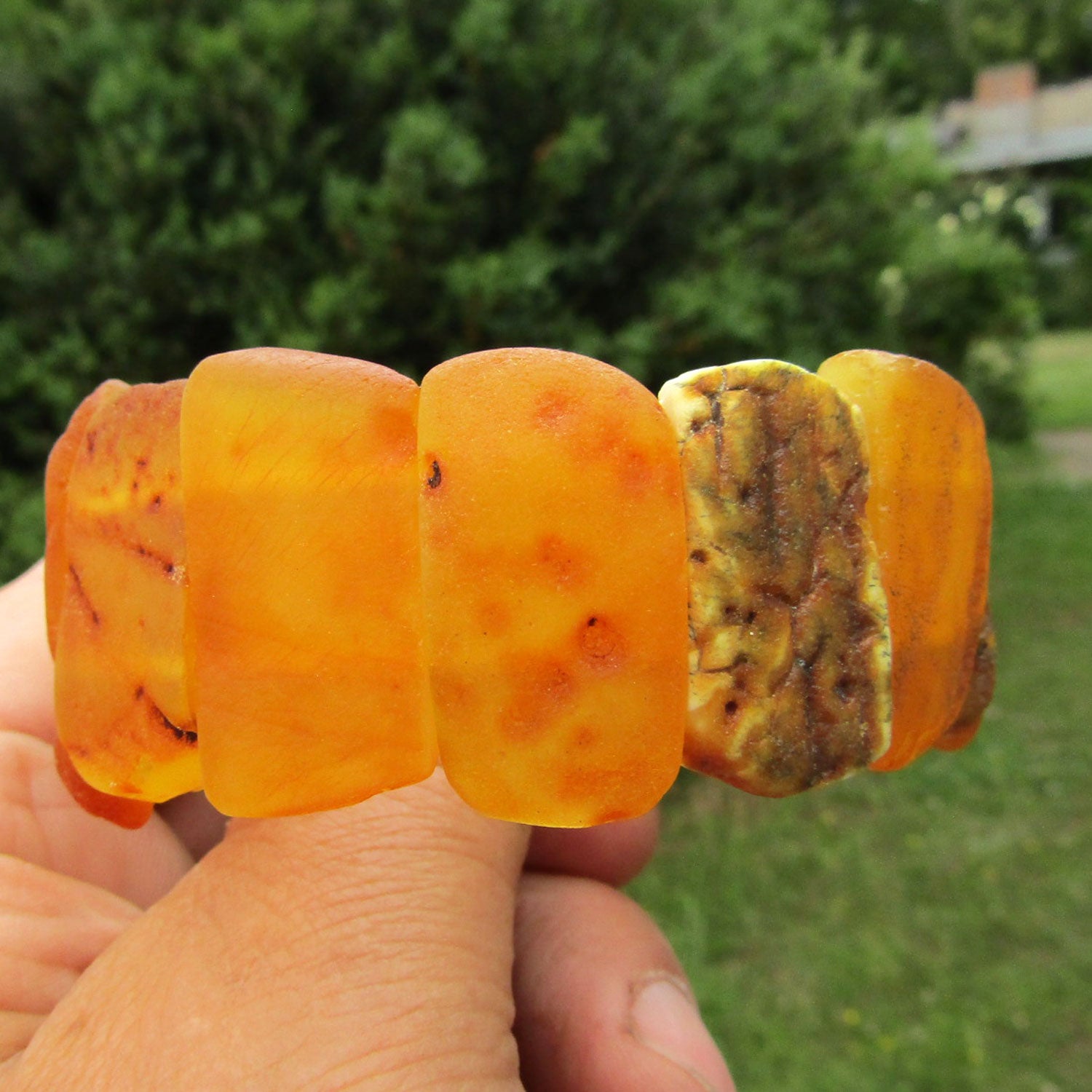 Einzigartiges Bernsteinarmband von der Ostsee-Insel Rügen