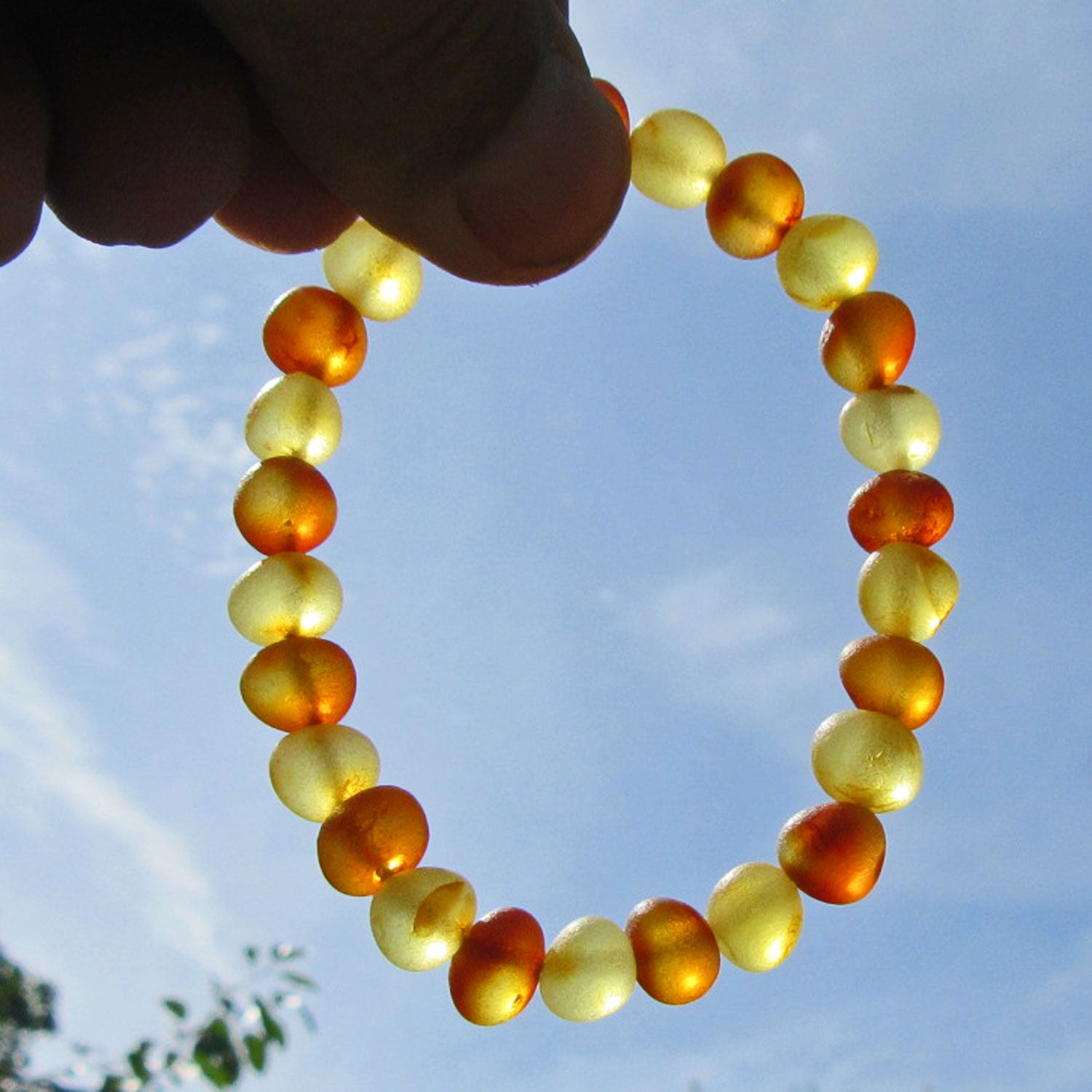 Einzelstück: Perlenarmband aus handverlesenem Bernstein