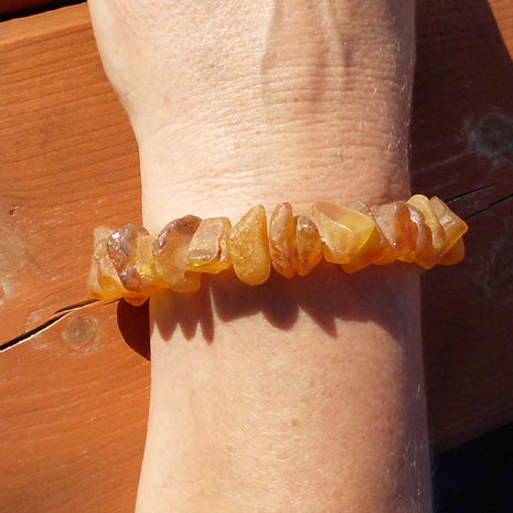 Unikat: Massives Armband aus unpolierten Bernsteinnuggets