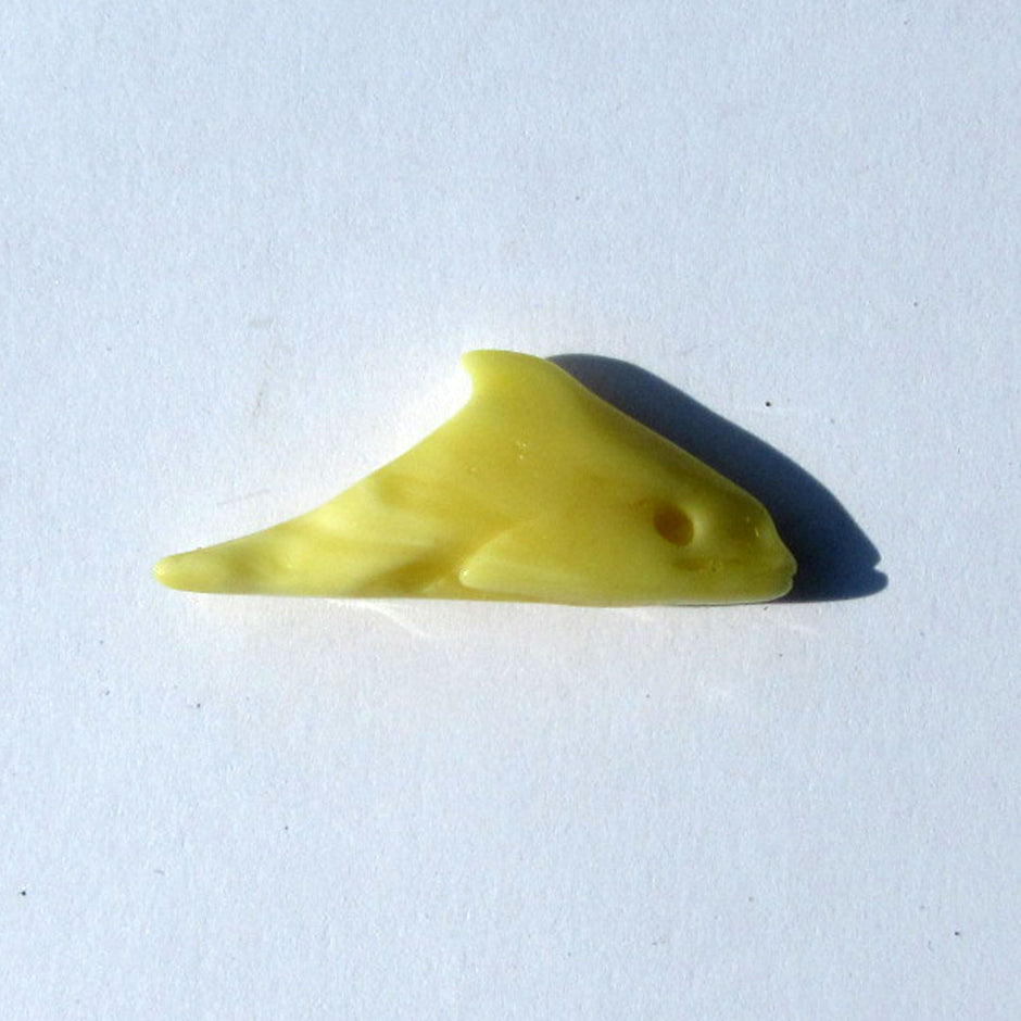 Delphin aus honigfarbenem Bernstein - Unikat von Rügen