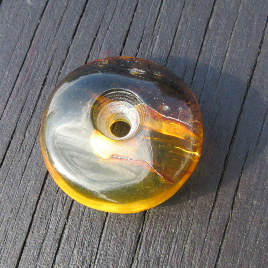 Polierter Bernsteindonut, einzigartig und strahlend