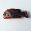 Einzelstück: Kognacfarbener Bernsteinfisch mit Einschlüssen