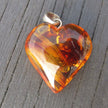 Großes Bernsteinherz mit Einschlüssen, 925 Silber